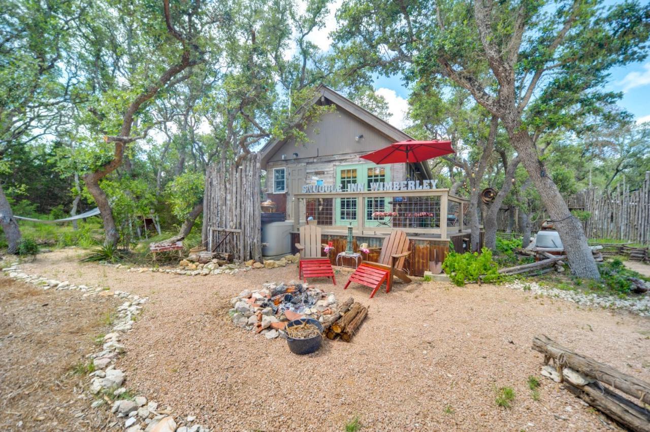 Snuggle Inn Wimberley Cabin With Fire Pit And Deck Luaran gambar